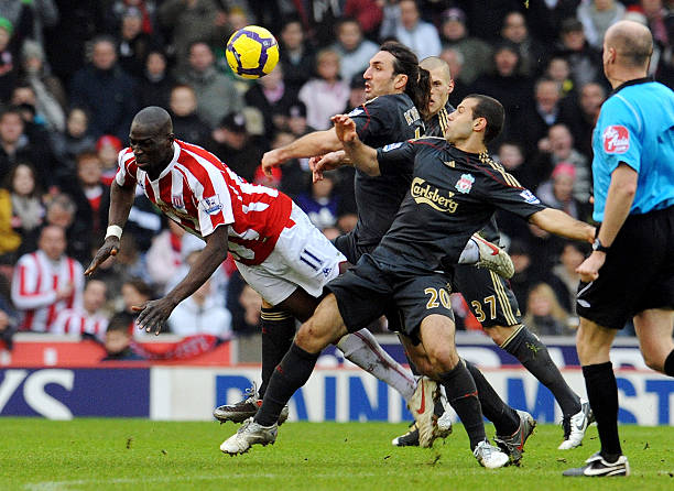 他的缺席极 他的缺席极